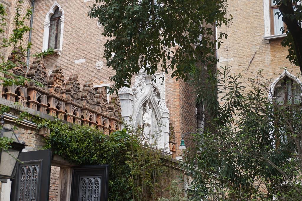 Pesaro Palace Hotel Venice Exterior photo